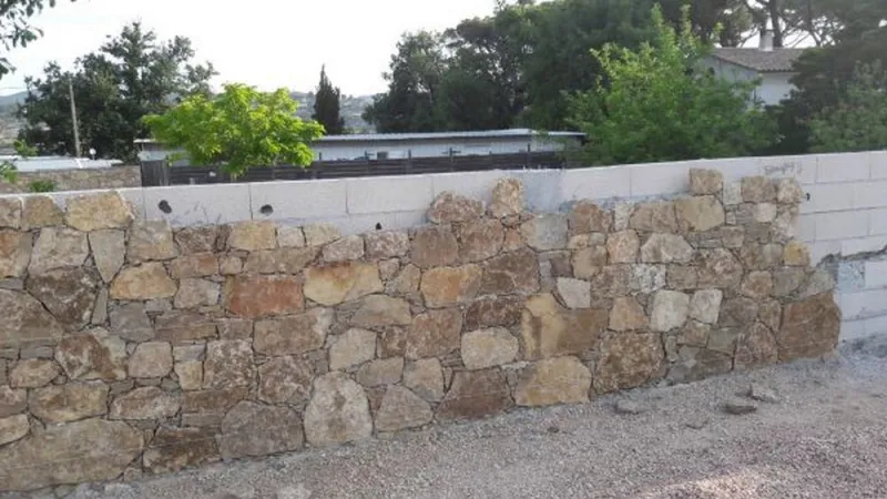Travaux de maçonnerie extérieure, Sainte-Maxime, Wiss Gardens