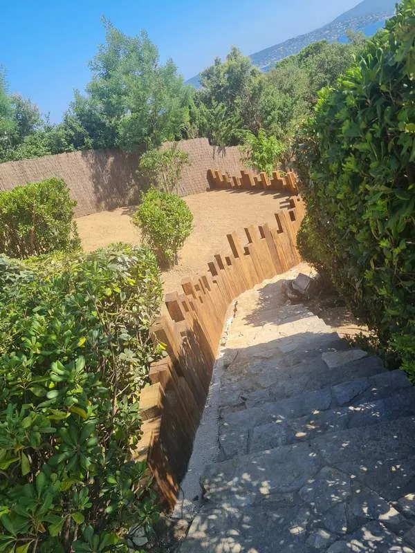 Travaux de maçonnerie extérieure, Sainte-Maxime, Wiss Gardens
