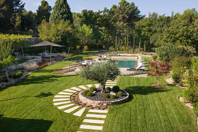 Entretien de jardin de villa à Saint-Tropez, Sainte-Maxime, Wiss Gardens
